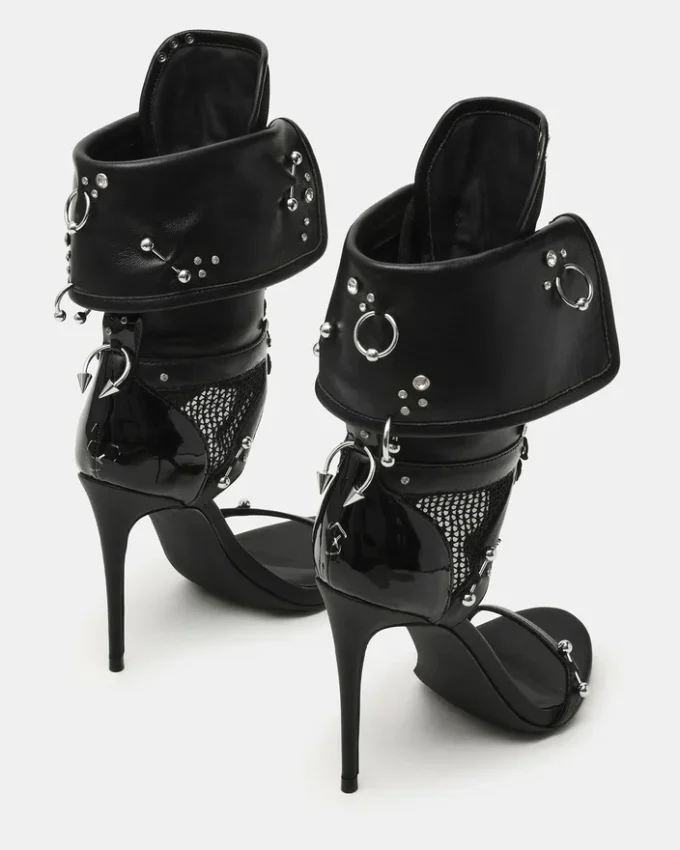 Casella Piercing Black