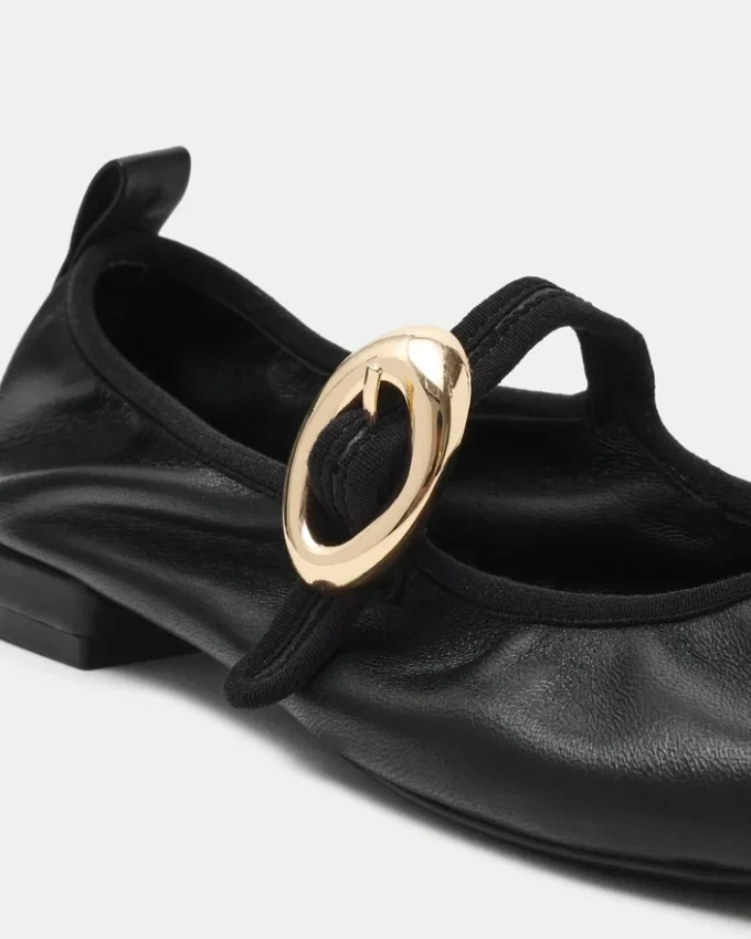 Daffia Black Leather