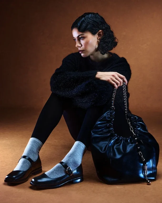 Delancy Black Leather