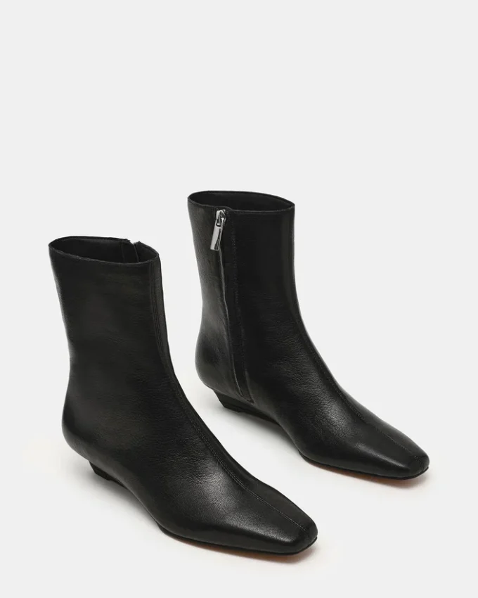 Flaire Black Leather