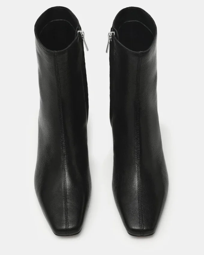 Flaire Black Leather