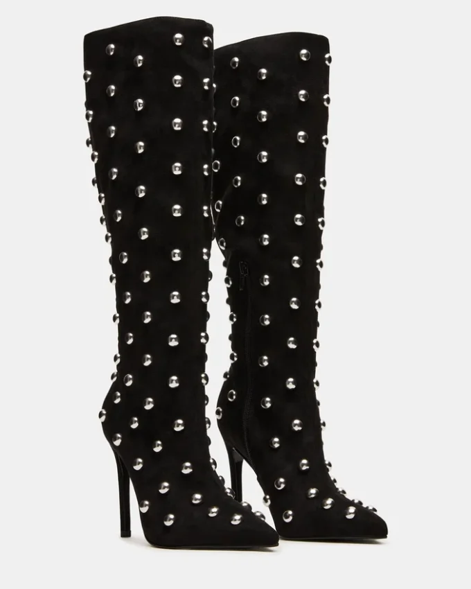 Nitro Black Studs