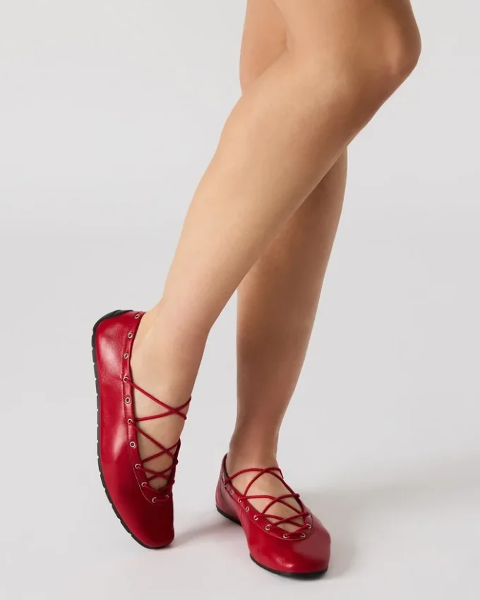 Pointe Red Leather