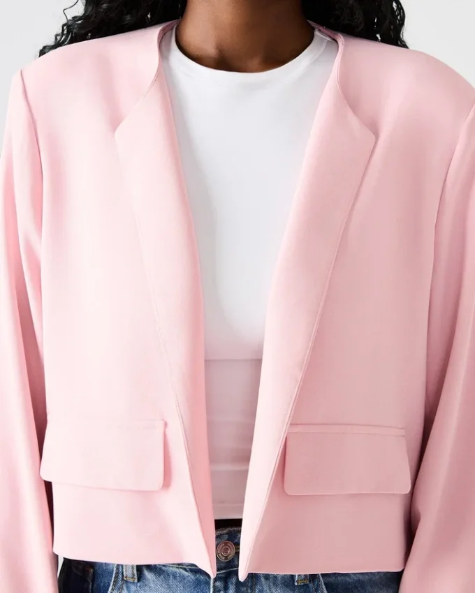 Serenea Blazer Powder Puff