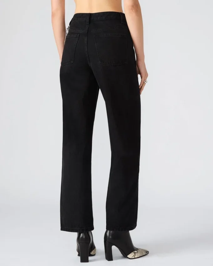 Swift Jean Black