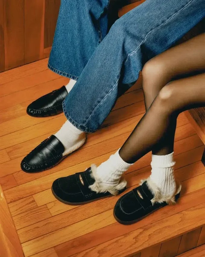 Tobin Faux Fur Black Suede